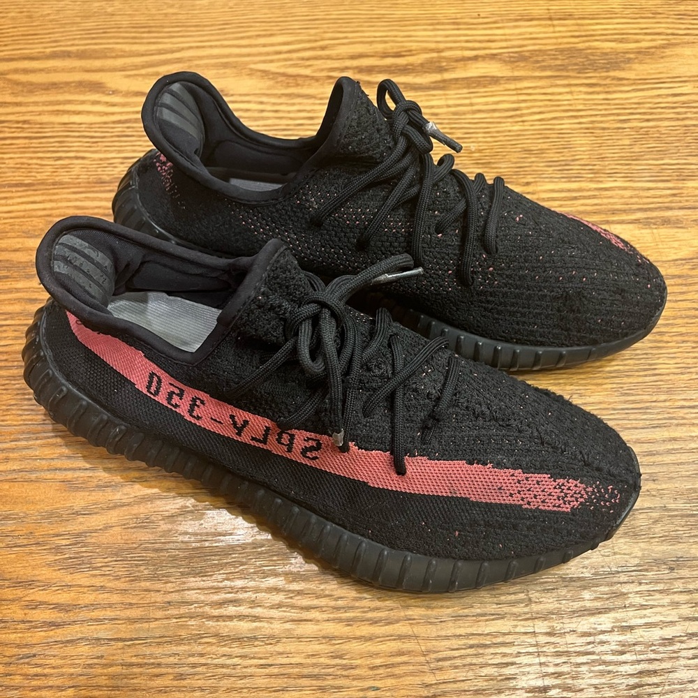 Yeezy Boost Men’s Sneakers Size 11.5